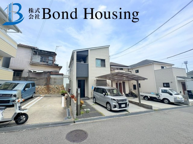 並列2台駐車可能　和坂1丁目　中古戸建の前面道路含む現地写真