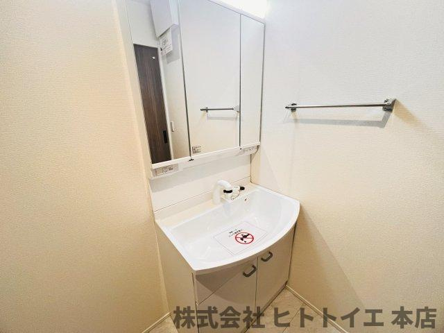 リナージュLの独立洗面台