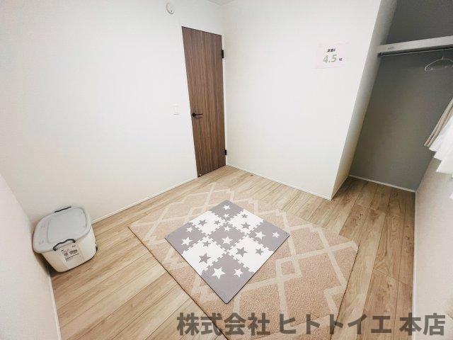 リナージュLの洋室