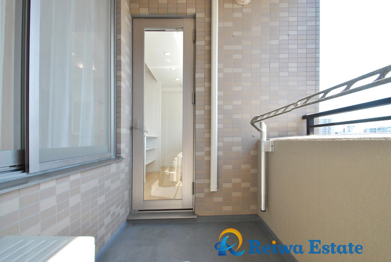 サーパス茅ヶ崎駅前のバルコニー