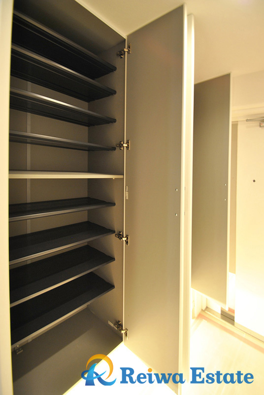 サーパス茅ヶ崎駅前の収納