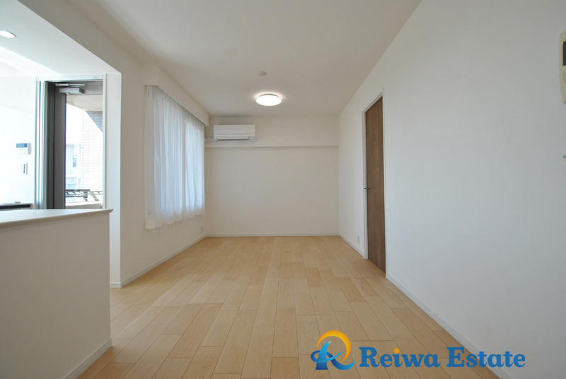 サーパス茅ヶ崎駅前の居間・リビング