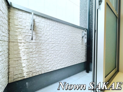 【バルコニー】 | ルークス名古屋 | 外からの目が気にならないバルコニーで洗濯物が干せます