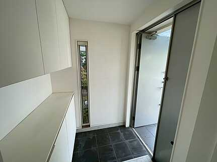 安佐南区山本新町３丁目の玄関