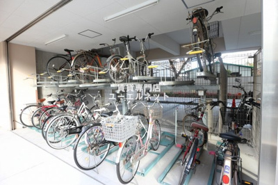 【その他共用部分】 | アリビオ江坂垂水町 | 駐輪場