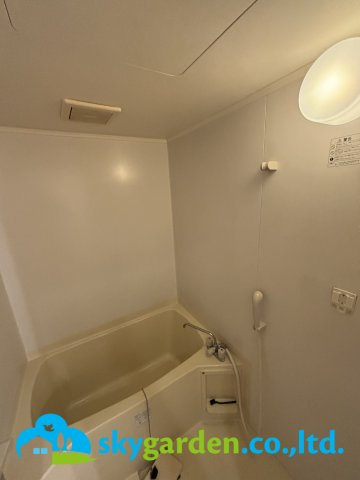 厚木市栄町2丁目　中古戸建の浴室