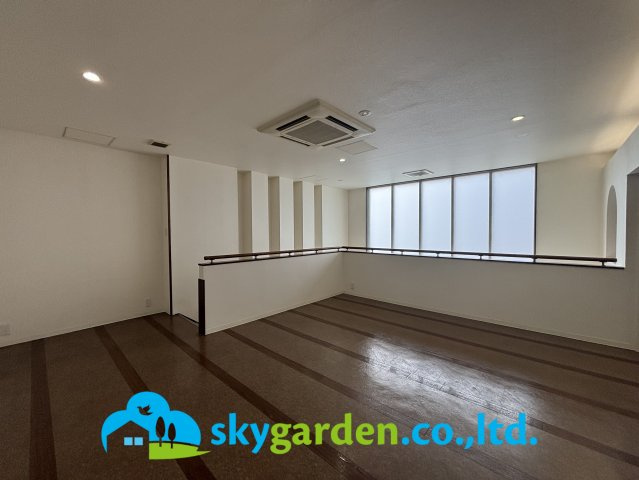 厚木市栄町2丁目　中古戸建の洋室