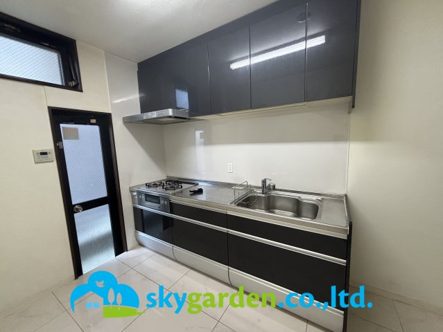 厚木市栄町2丁目　中古戸建のキッチン