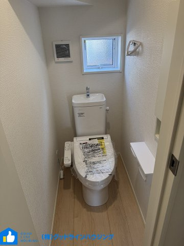 クレードルガーデン北条町横尾　第10　2号棟のトイレ|1階トイレ