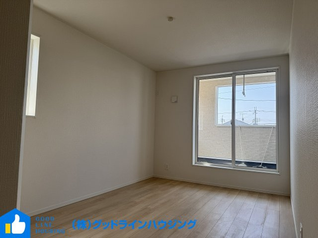 クレードルガーデン北条町横尾　第10　2号棟の洋室|洋室7.5帖