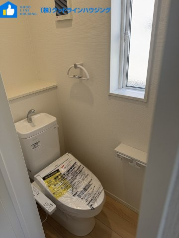 クレードルガーデン北条町横尾　第10　2号棟のトイレ|2階トイレ