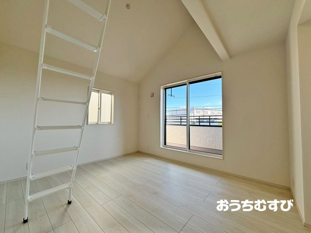 春日井市味美町3丁目(全3棟)の洋室