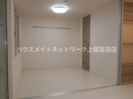 アン・アロールの洋室|洋室4.54帖