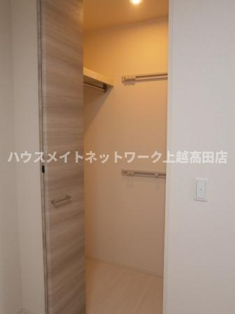 アン・アロールの収納|洋室収納