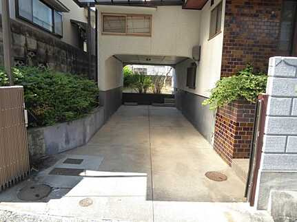 安佐北区口田５丁目の玄関