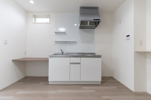 アリッサムのキッチン|コンパクトなキッチンで掃除もラクラク