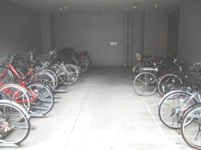 【その他共用部分】 | グランルクレ新大阪 | 駐輪場です