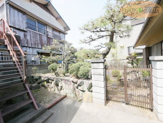 高砂市阿弥陀町南池　中古戸建の庭