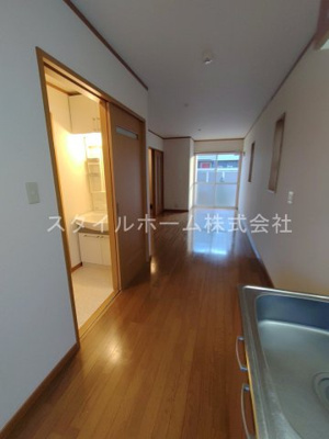 【居間・リビング】 | セリオ上宿B | 別部屋写真です。