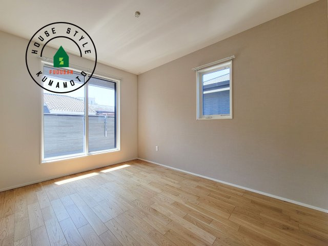 合志市幾久富第1-2棟（4号棟）の内観：施工例|主寝室には収納力に優れたクローゼットがありますので、お部屋もすっきり片付きます。