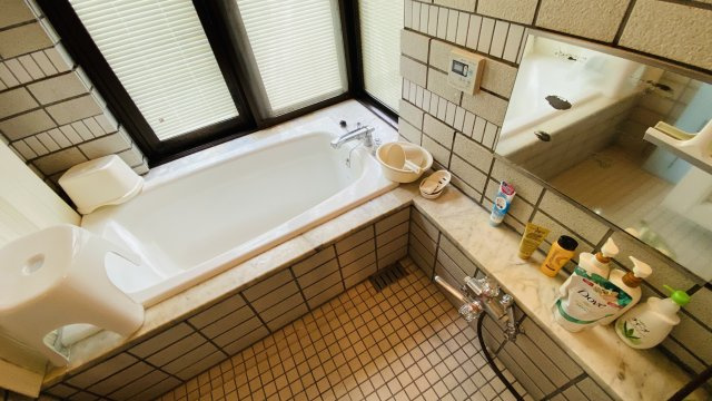 浅間ハイランドパーク プルミエールA棟1階 1LDKの浴室