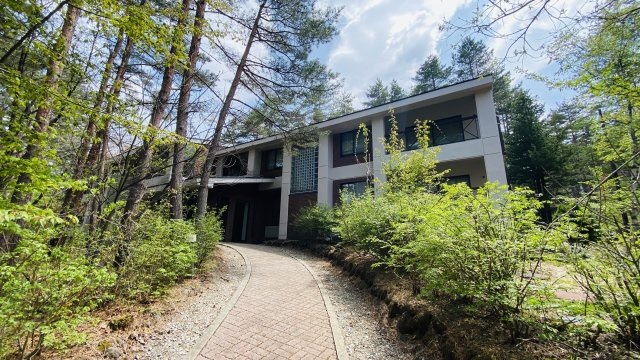 浅間ハイランドパーク プルミエールA棟1階 1LDKの外観