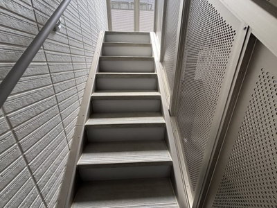 【エントランス】 | モンターニャ・グランデ東岩槻B | 毎日通るエントランスはこのようになっています