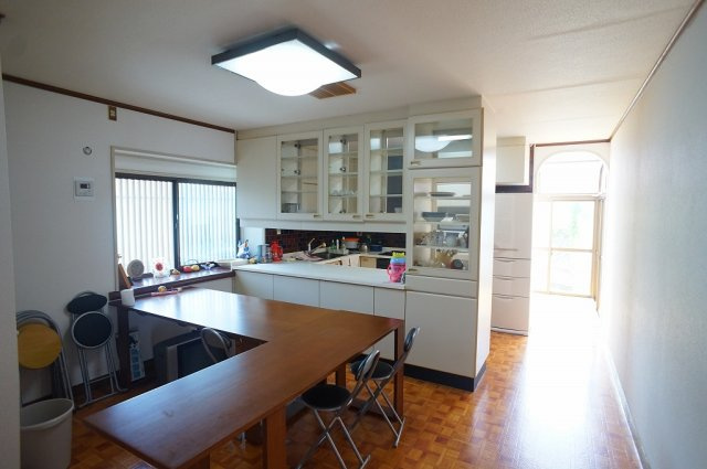 【居間・リビング】 | 奈良県御所市大字栗阪329-2 | 【LDK】