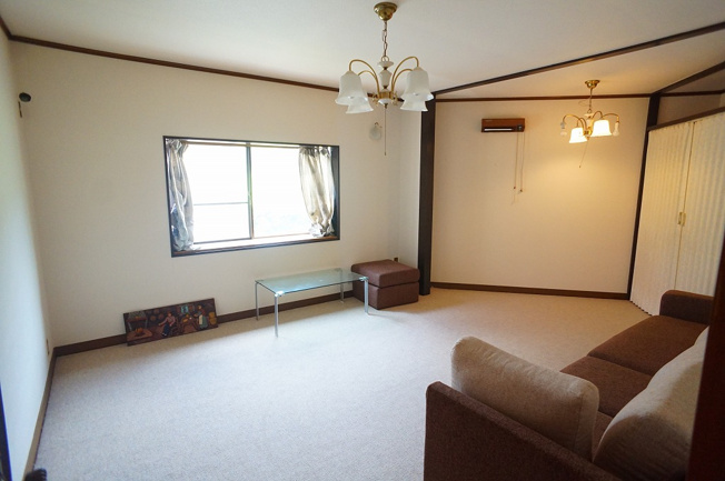 【内装】 | 奈良県御所市大字栗阪329-2 | 【1階：洋室】