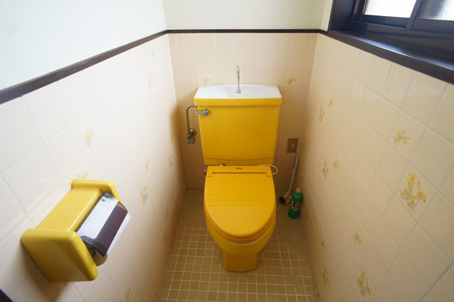 【トイレ】 | 奈良県御所市大字栗阪329-2 | 【2階のトイレ】