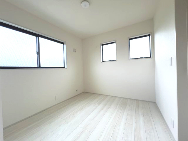 青梅市長淵３丁目　新築戸建全7棟の洋室|【洋室1】8.5帖の主寝室