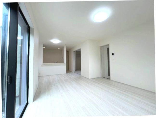 青梅市長淵３丁目　新築戸建全7棟の居間・リビング|どんなインテリアもOK！シンプルな造り、お好きなインテリアも選びたいですね。
