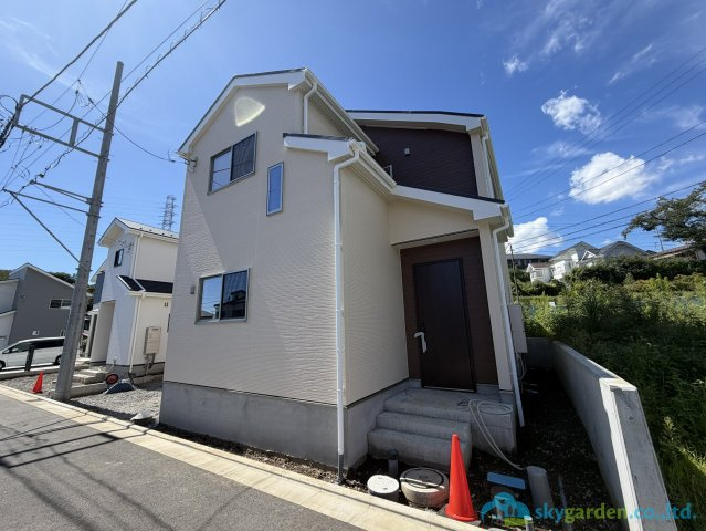 秦野市東田原　新築戸建　全10区画10号棟の外観