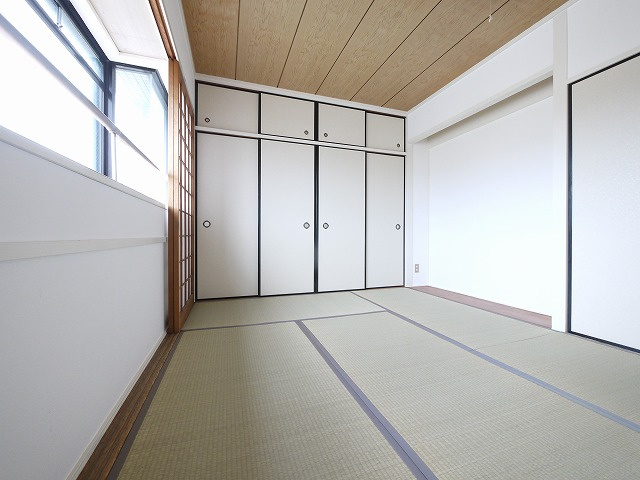 矢追マンションの和室