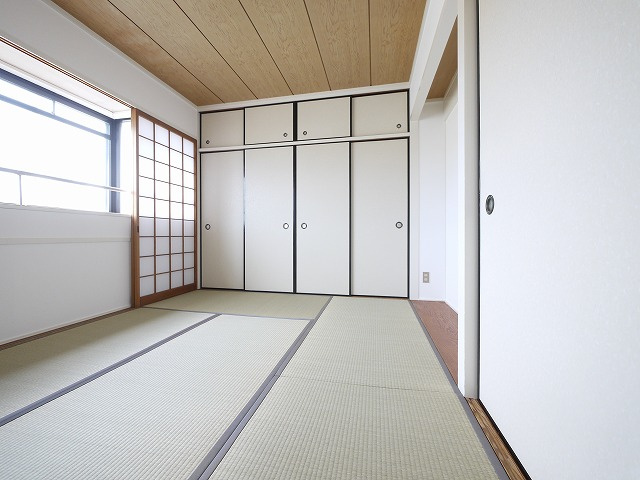 矢追マンションの和室