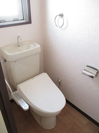 第1HIROハイツ【10.000円キャッシュバック対象】のトイレ|シンプルで使いやすいトイレです