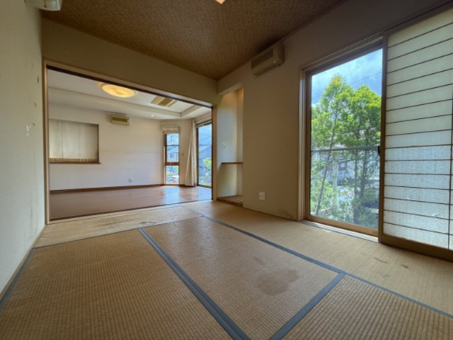 松山市南白水２丁目　戸建ての和室|来客用やお子様の遊び場としても使える和室