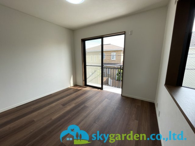 茅ヶ崎市香川4丁目　中古戸建の洋室