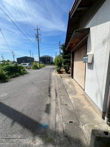 【前面道路含む現地写真】の画像
