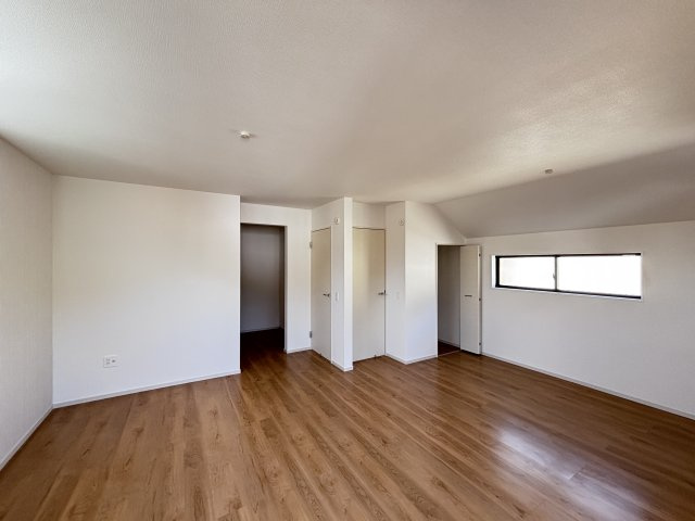 広島市安佐南区安東４丁目の新築一戸建の洋室