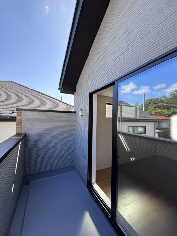 広島市安佐南区安東４丁目の新築一戸建のバルコニー