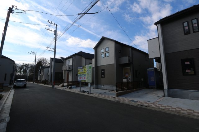 【Blooming Garden】花小金井前沢２期の外観|【アクセス例】
徒歩16分内　…イオンモール東久留米、都立六仙公園、コープみらいコープ花小金井店、西友滝山店、滝山公園、東久留米市立西中学校

