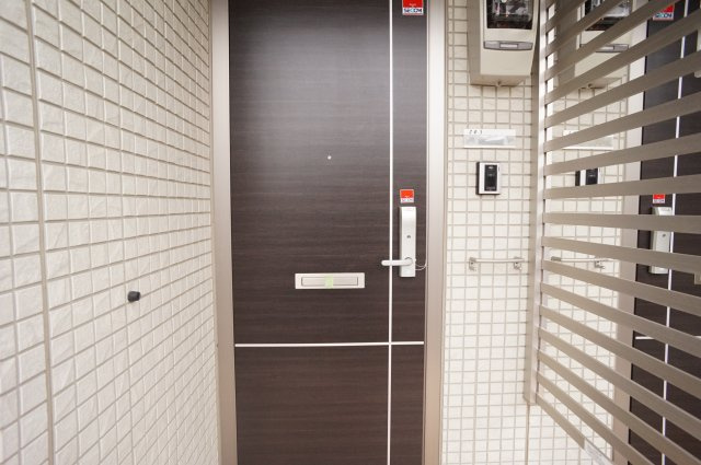 アロマレジデンス松ヶ丘のエントランス