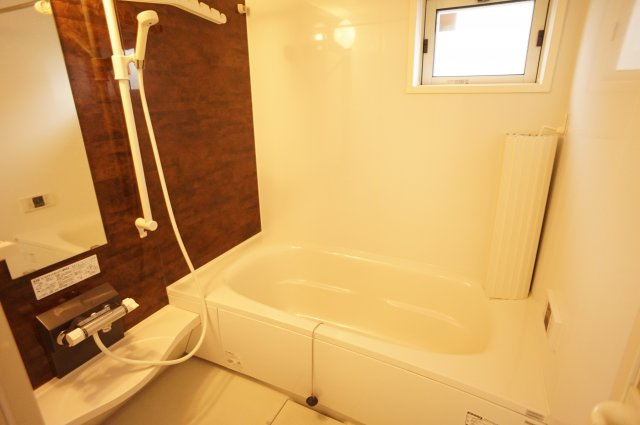 アロマレジデンス松ヶ丘の浴室