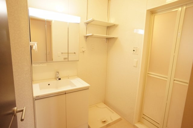 アロマレジデンス松ヶ丘の独立洗面台