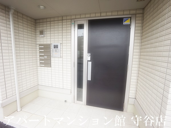 ルミエールＫⅢのエントランス