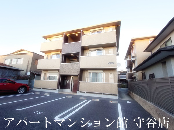 ソレイユBの外観