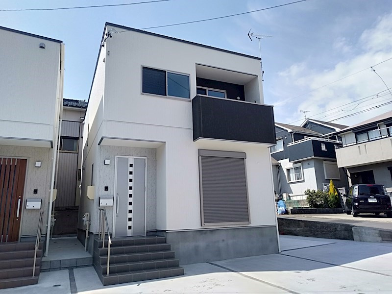 ラルジュ片坂の外観