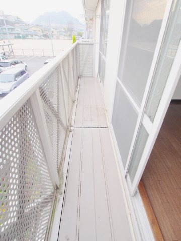 ドミール東青崎のバルコニー