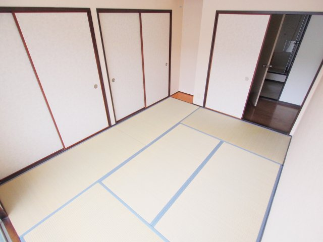 ドミール東青崎の和室